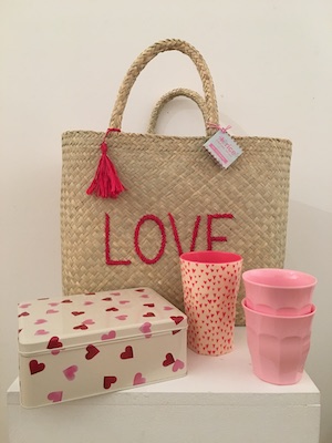 Valentines day raffia basket pink heart Emma Bridgewater tin